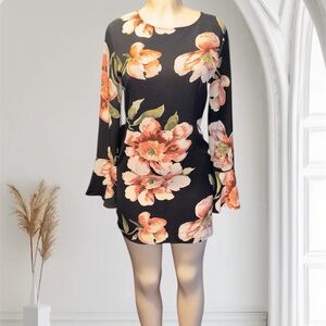 Size M Floral Black Dress